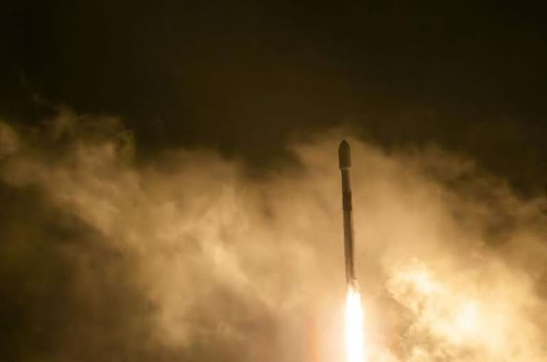 NASA та SpaceX запустили супутник для моніторингу океанів Землі