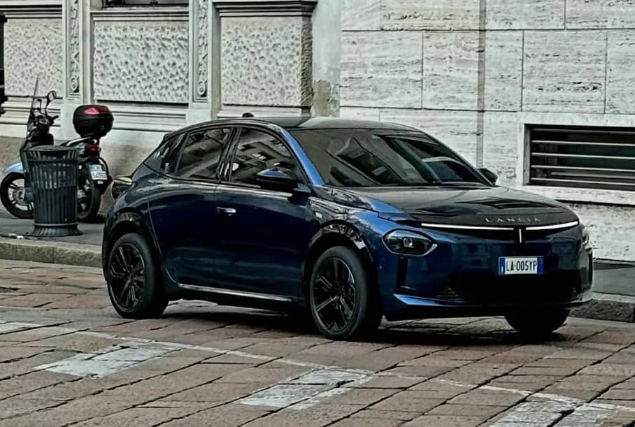 Нова Lancia Ypsilon дебютує в лютому, але модель уже розсекретили