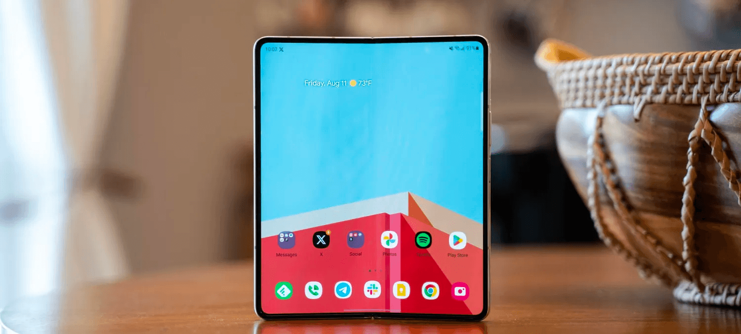 Samsung планує “початкову” версію Galaxy Z Fold 6