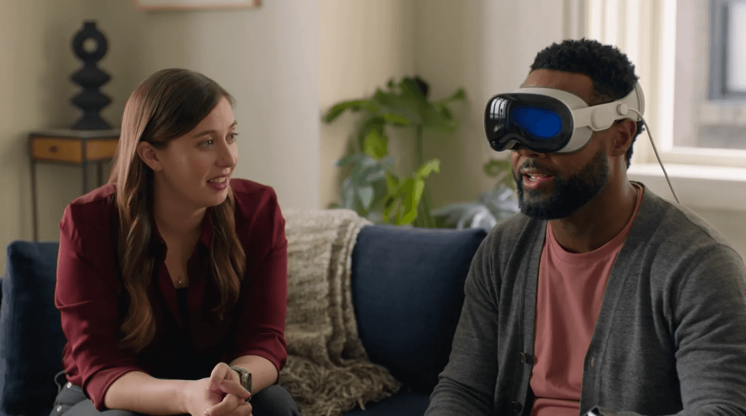 Apple Vision Pro вже має оновлення програмного забезпечення