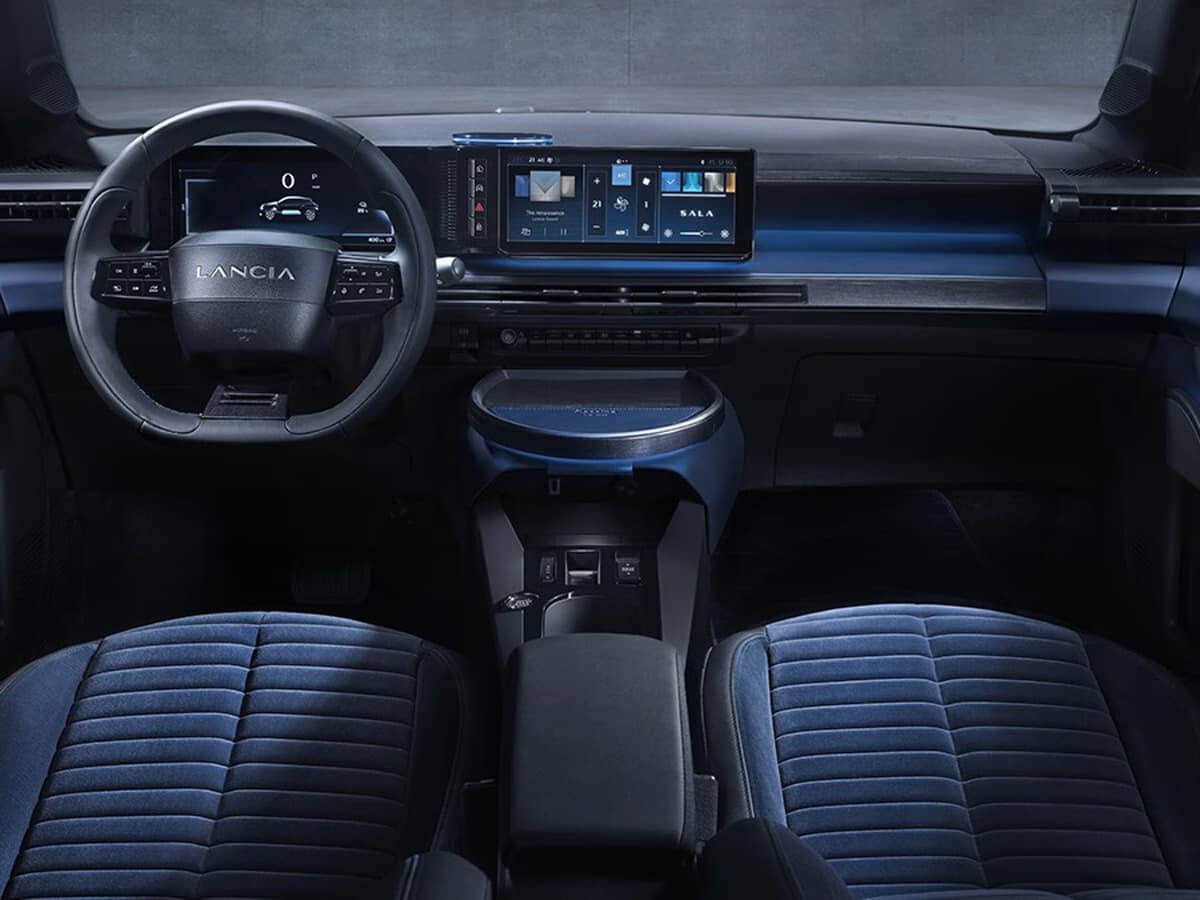 Lancia показала новий Ypsilon без офіційної презентації моделі