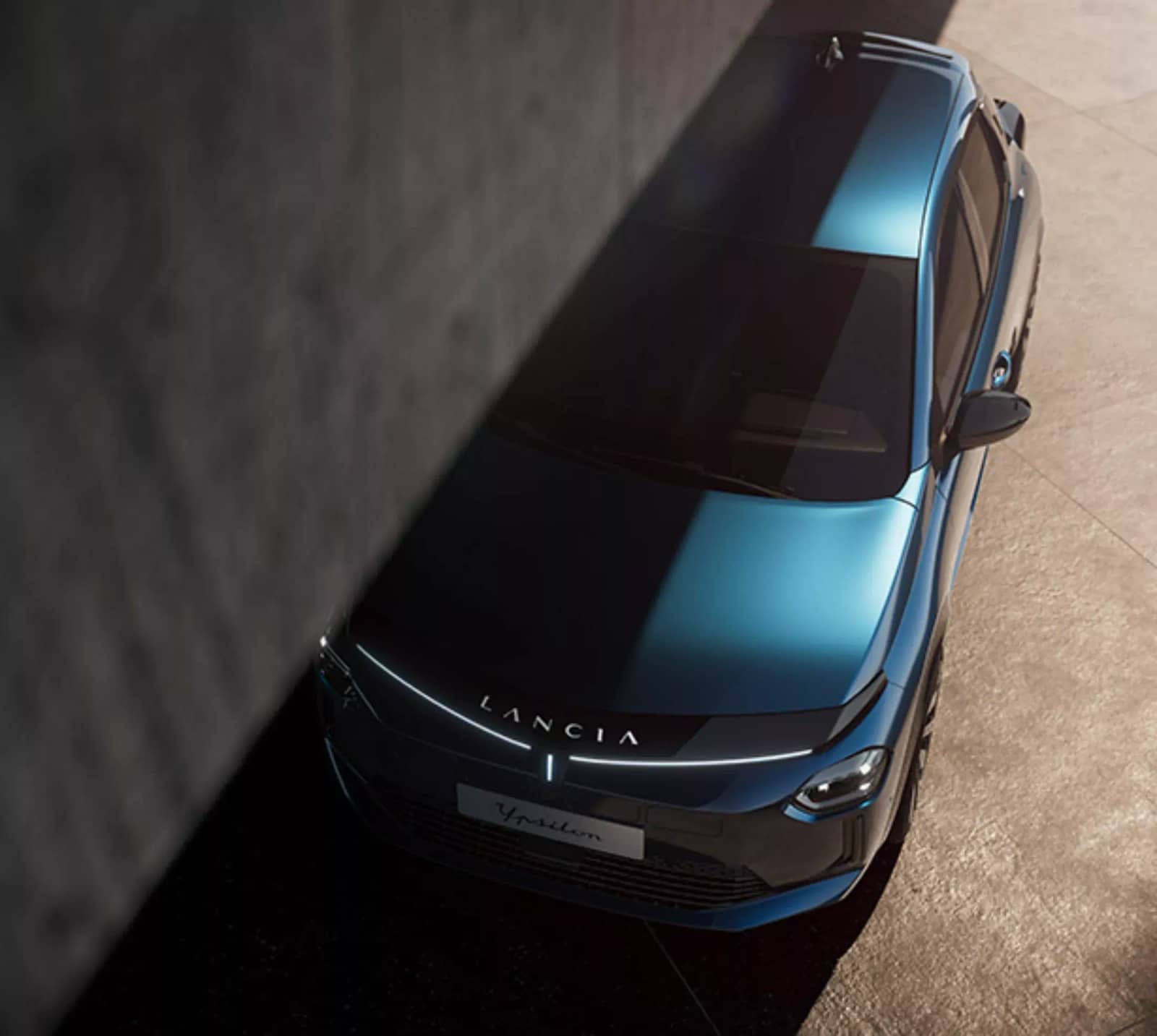 Представлено Lancia Ypsilon EV 2024 із запасом ходу 400 км