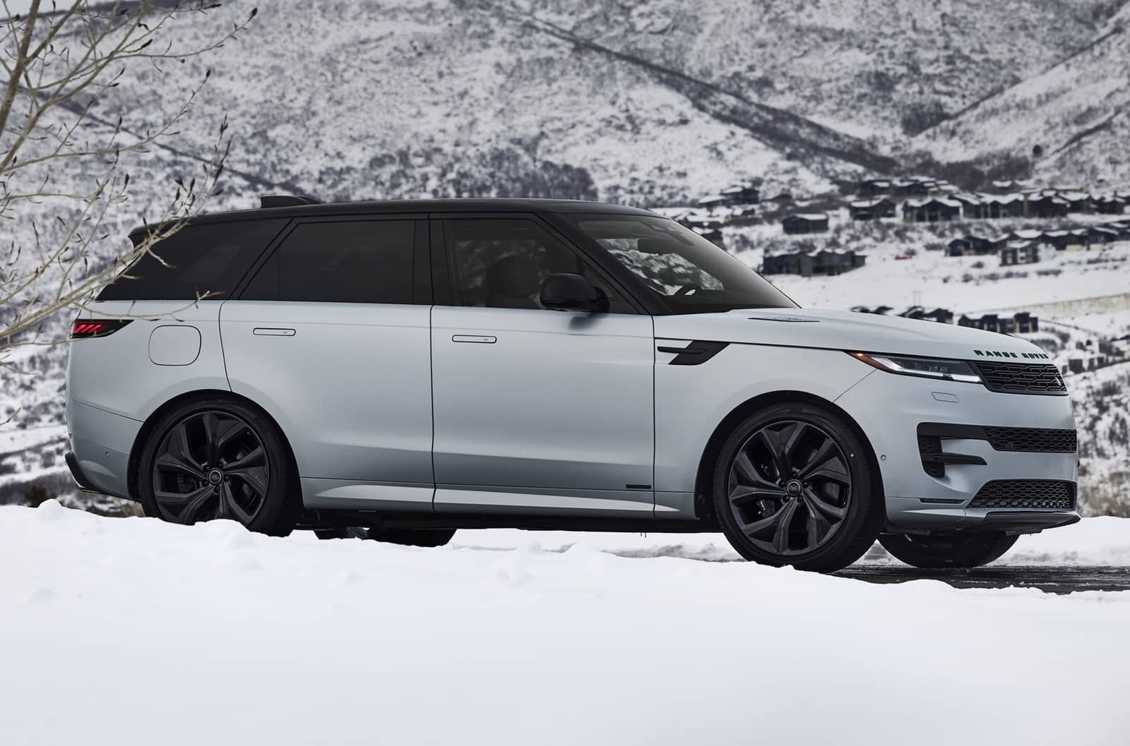 Позашляховик Range Rover Sport отримав “зимову” версію