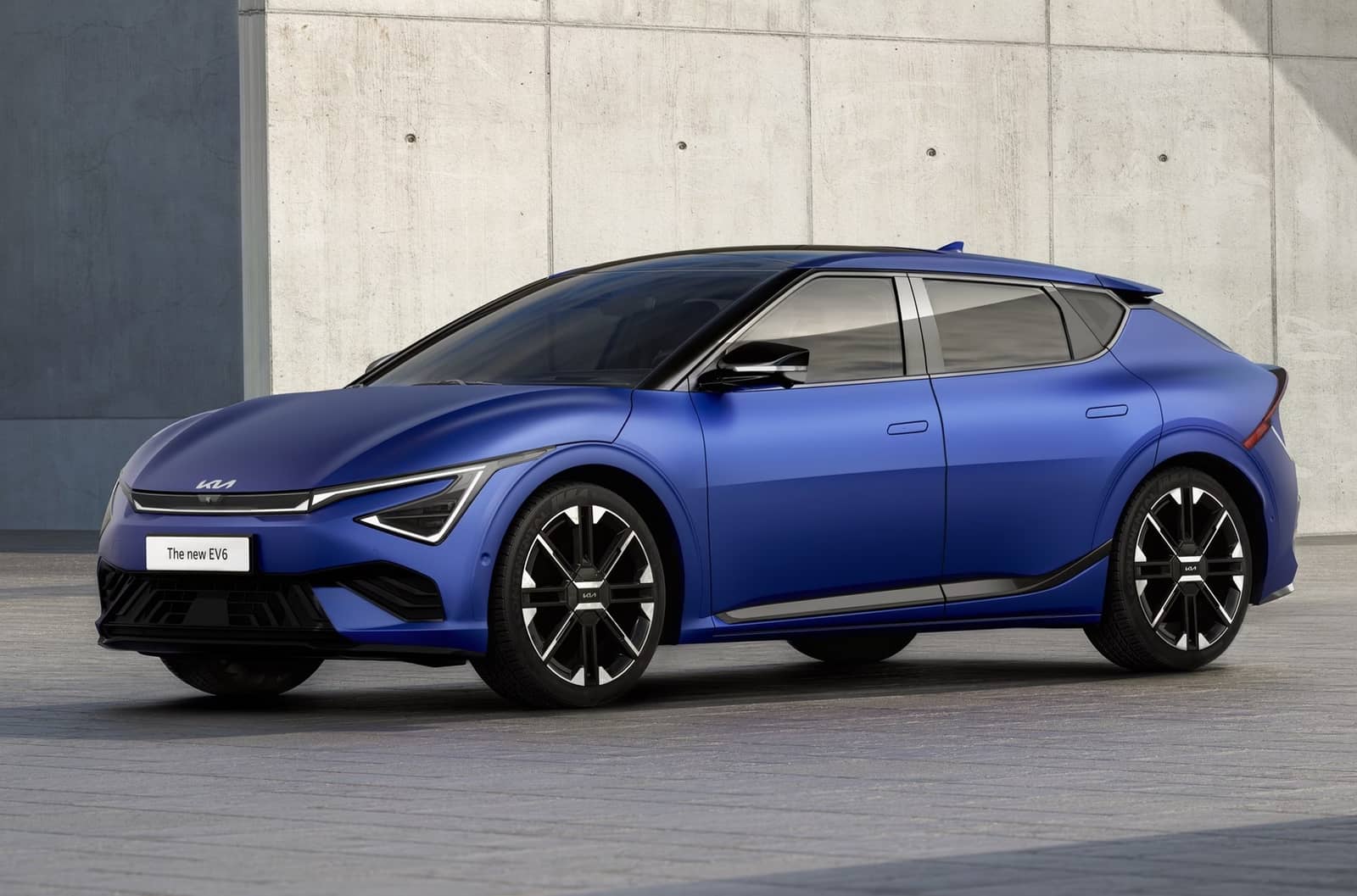 Компанія Kia показала оновлений електрокар EV6