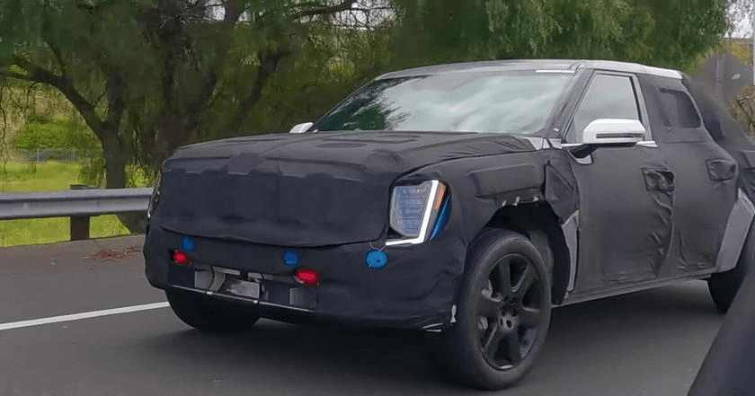 Електричний пікап Kia, схожий на EV9, помітили в Каліфорнії (Відео)