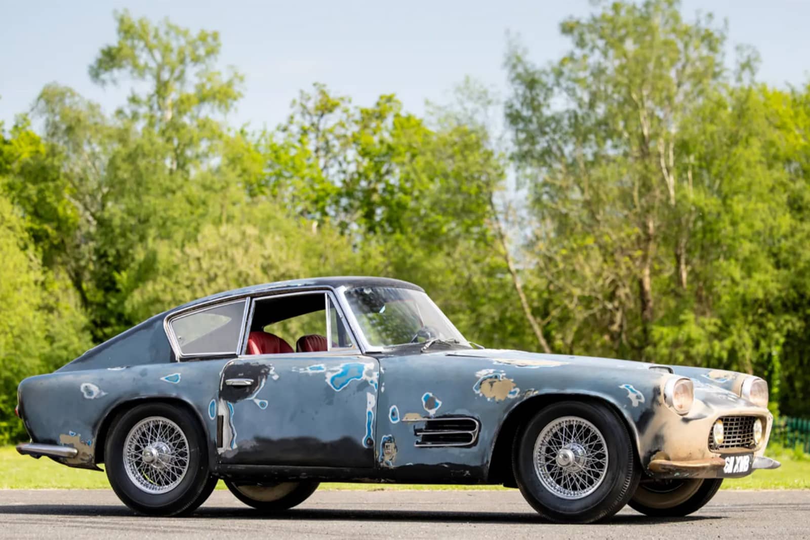 Іржавий і битий Jaguar XK140 1955 року продадуть за нечувану суму