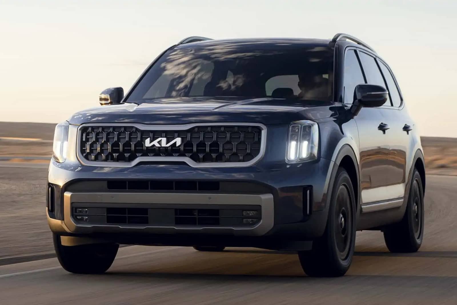 Kia відкликає майже півмільйона позашляховиків через ризик пожежі