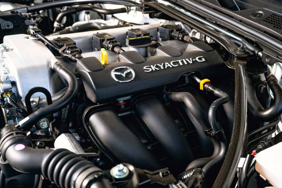 Mazda відправила у відставку MX-5 зі “старшим” двигуном