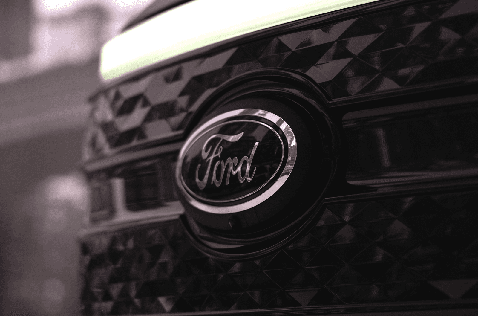 Ford представить недорогий компактний електромобіль у 2027 році