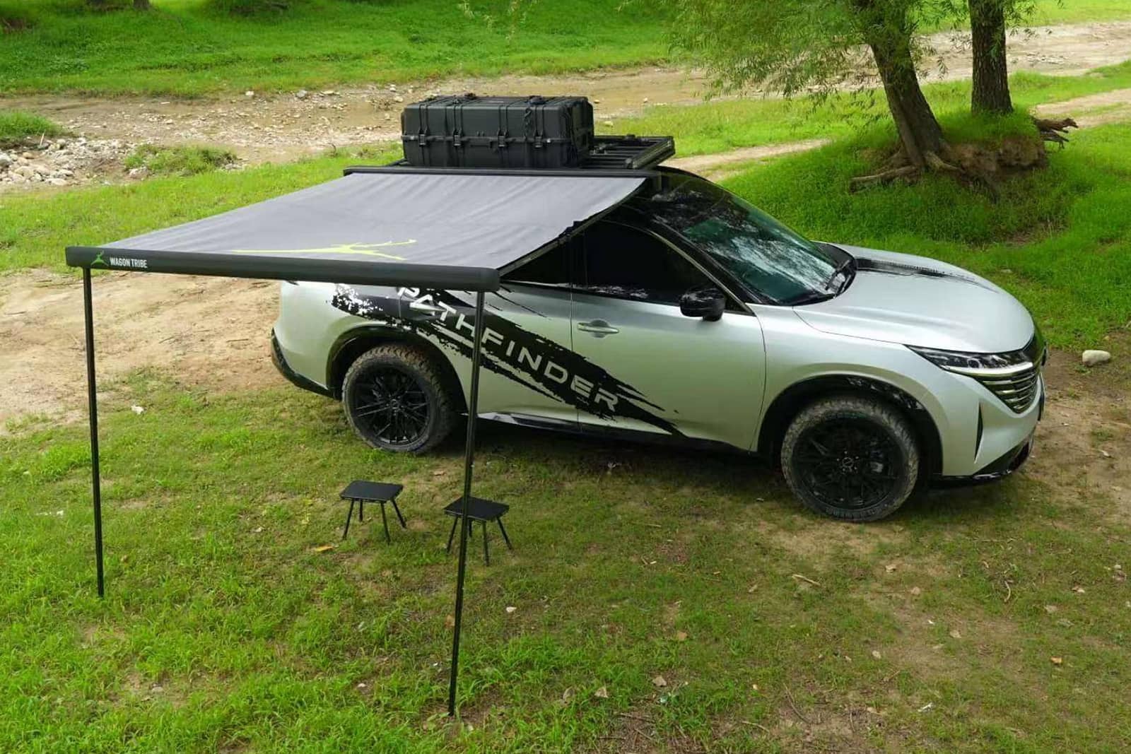 Китайський Nissan показав позашляховий Pathfnider для подорожей