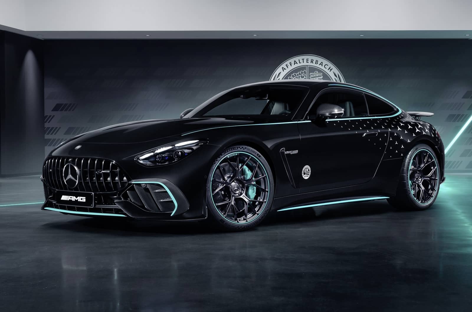 Mercedes-AMG випустила “формульну” версію трекового спорткара GT 63 Pro