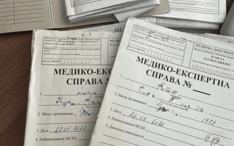 Головне не переплутати – прокурори-інваліди та інваліди-прокурори: соцмережі про хмельницьких прокурорів