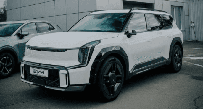 В Україні помітили новітній кросовер Kia за 3 мільйони (Фото)