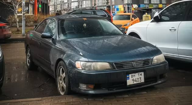 У Києві помітили рідкісну Toyota Mark II X90 90-х років (Фото)