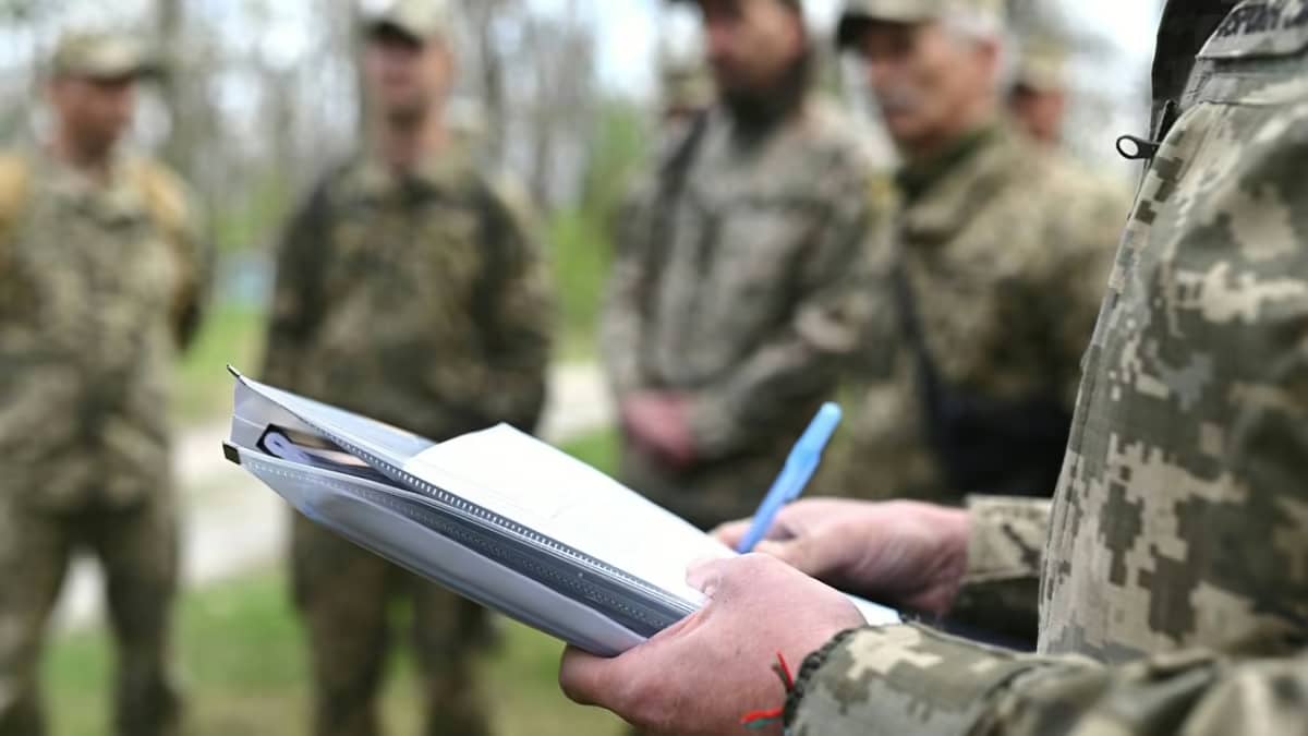 “Аби не задихнувся”. Одесит поділився дивним лайфхаком, як сховатись від ТЦК (Відео)