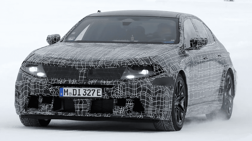 BMW 5 Series і M5 готуються до оновлення: що зміниться в дизайні та інтер’єрі