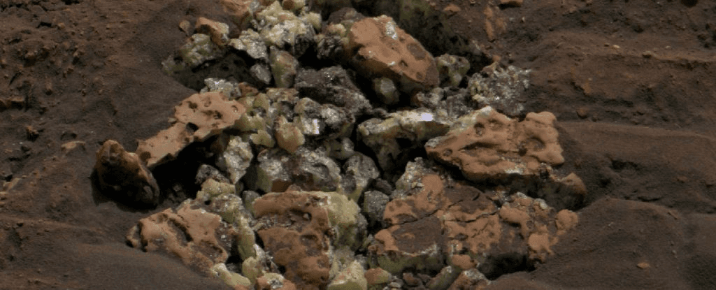 Curiosity випадково виявив чисту сірку на Марсі: що це означає?