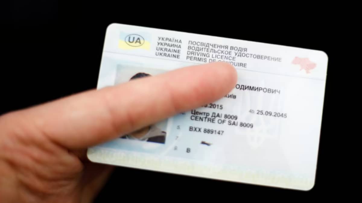 Кого з українців зобов’яжуть скласти іспит і змінити водійські права