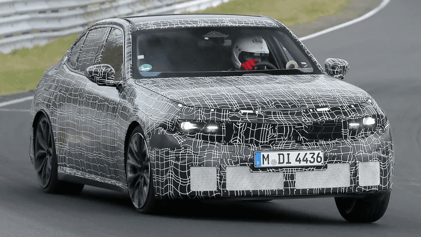 Нова BMW 3 серії: електрична та бензинова версії, зміни в дизайні та технічні особливості