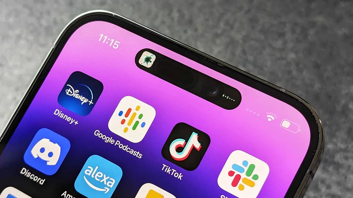 Жінка завдяки iPhone дізналась про зраду чоловіка: той подав в суд на компанію Apple