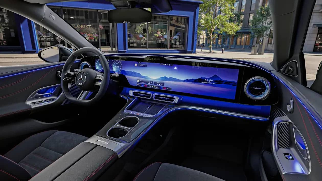 Mercedes показала салон C-Class Electric з 39-дюймовим дисплеєм