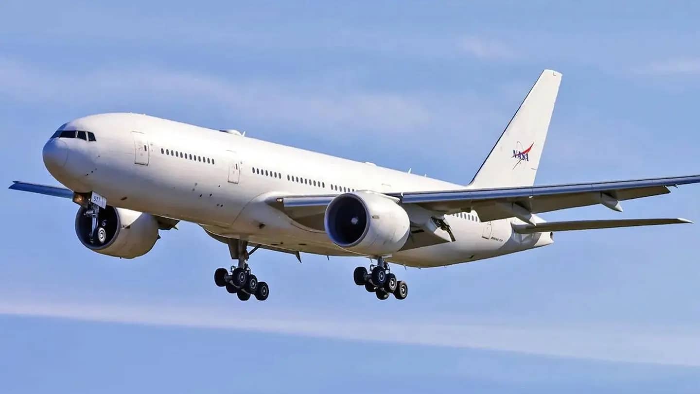 NASA перетворила Boeing 777 на гігантську лабораторію