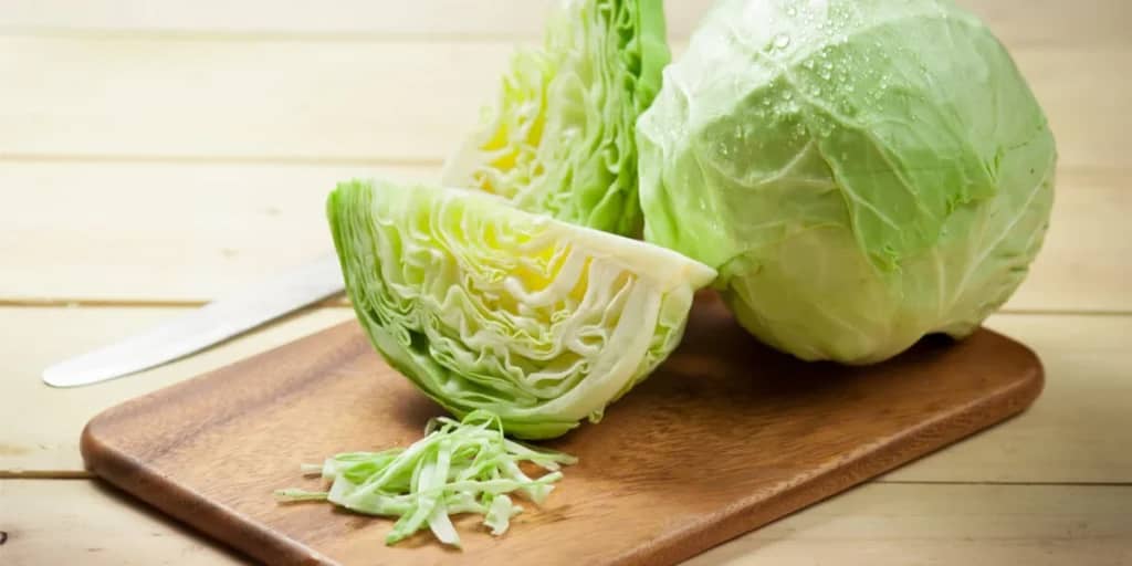 Як приготувати смачний салат з капусти