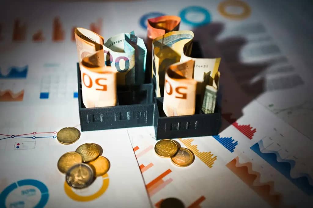 Юрист Олександра Тижук: залишатися ФОП в Україні чи реєструвати компанію в Європі?