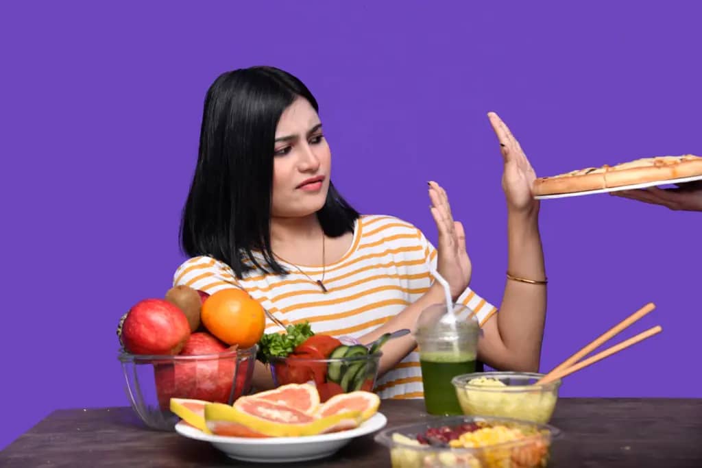 Чому живіт здувається після їжі: 3 поєднання продуктів, яких слід уникати