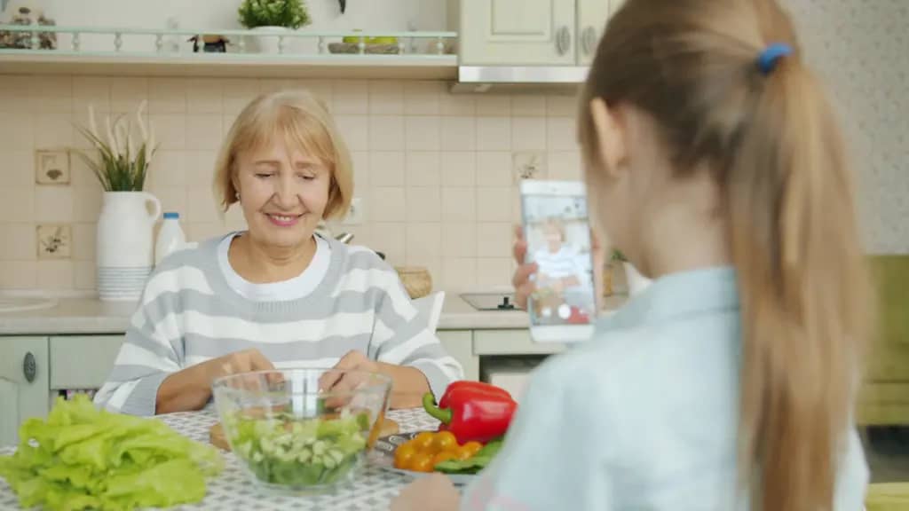 Їжа, що старить після 40: таємні вороги у вашій тарілці