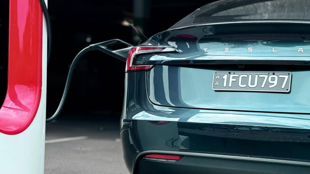 4000 грн на місяць за Tesla? Новий податок на електромобілі може змінити все