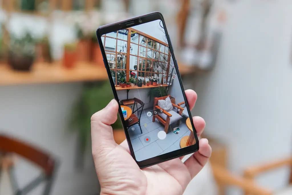 Не викидай! 7 крутих способів дати старішим смартфонам друге життя у 2026 році
