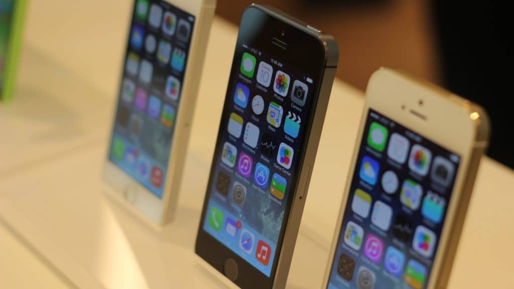 iPhone з роз’ємом Lightning пішов у категорію «вінтажних»