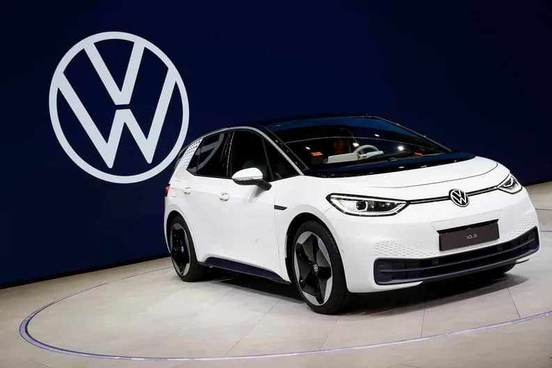 Volkswagen сигналізує про проблеми для китайських виробників електроавто