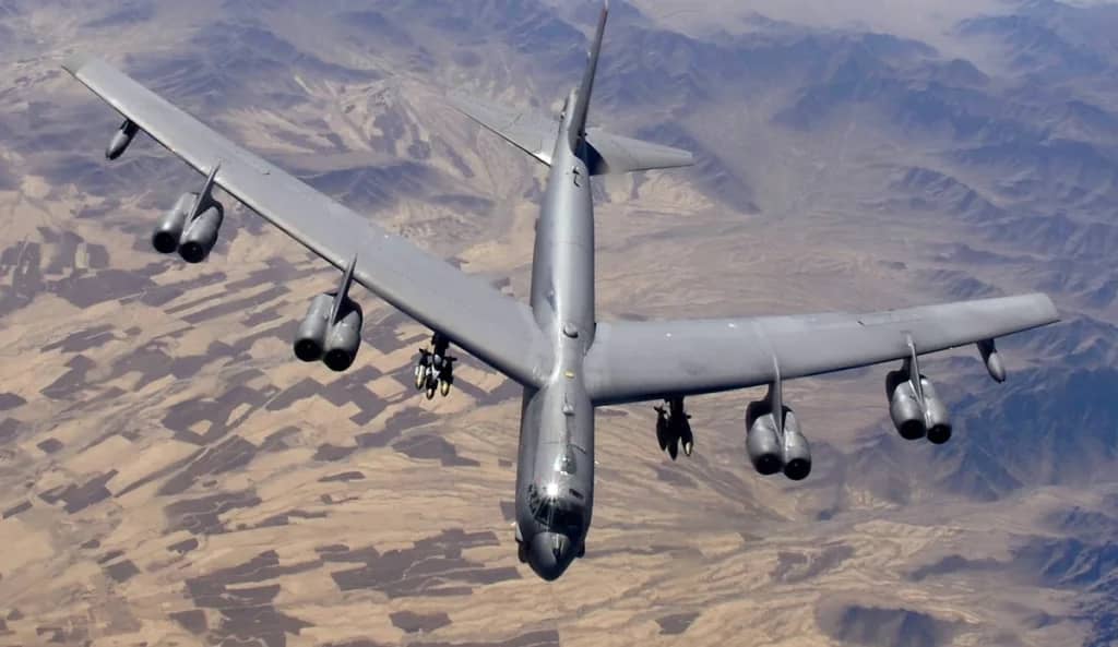Бомбардувальники B-52H знову зможуть нести ядерну зброю