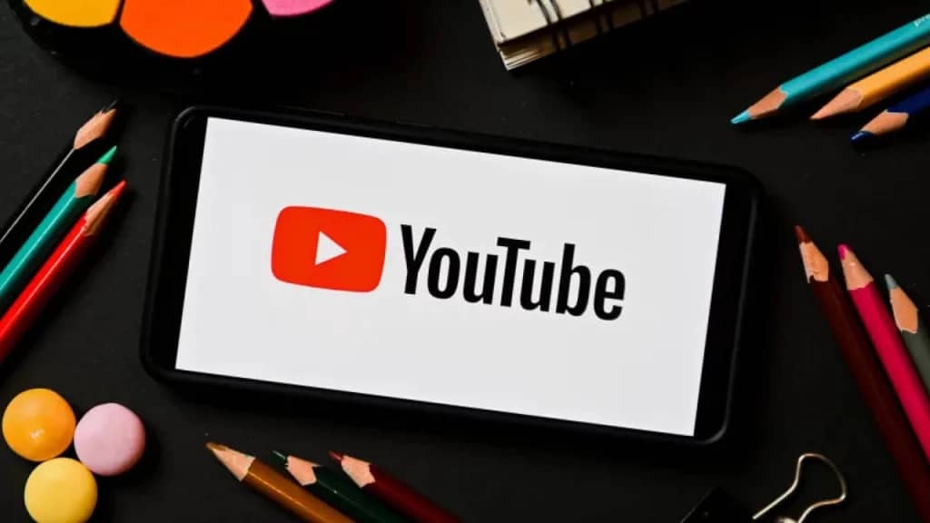 YouTube на телевізорах показує рекламу навіть під час паузи