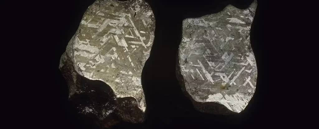 В Австралії знайшли осколки скла, які мають космічне походження