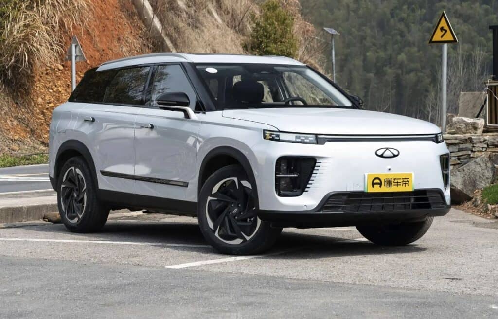 Представлений новий Chery Amulet T6 із запасом ходу 1300 км і витратою менше 5 л