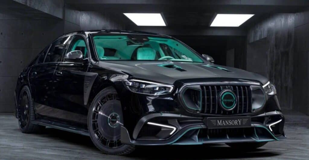 Представлений Mercedes-Benz S-класу