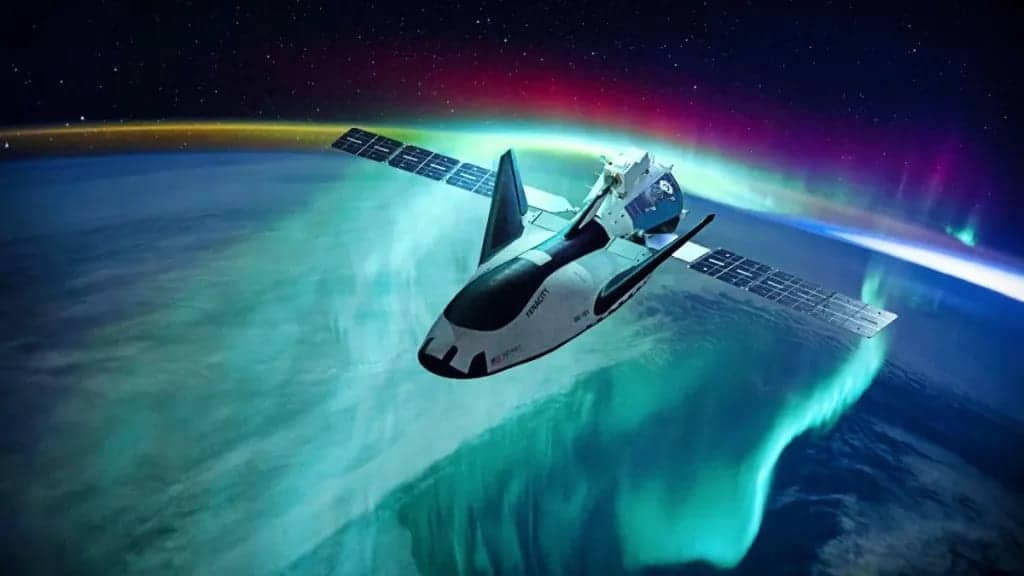Компанія Sierra Space показала нові рендери космоплану та майбутньої станції