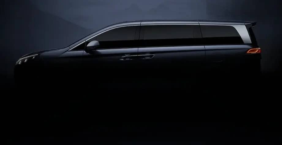 BYD показала новий мінівен BYD Dynasty