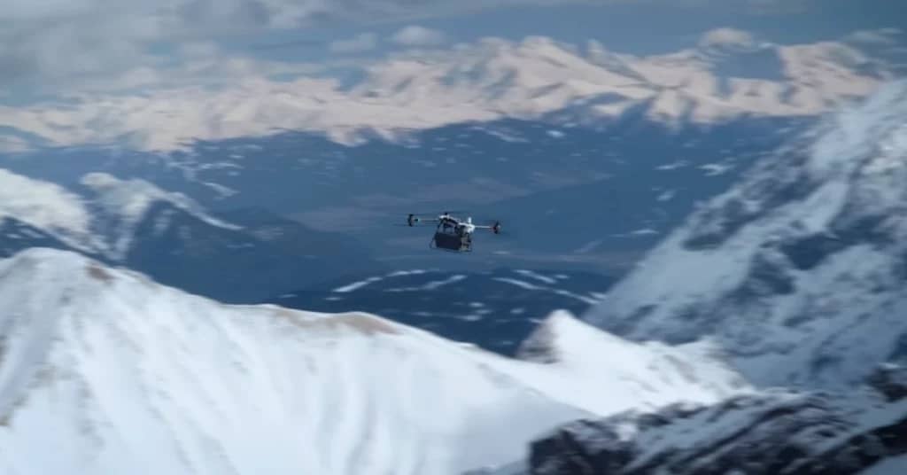 Дрони DJI допомагають прибирати сміття з Евересту