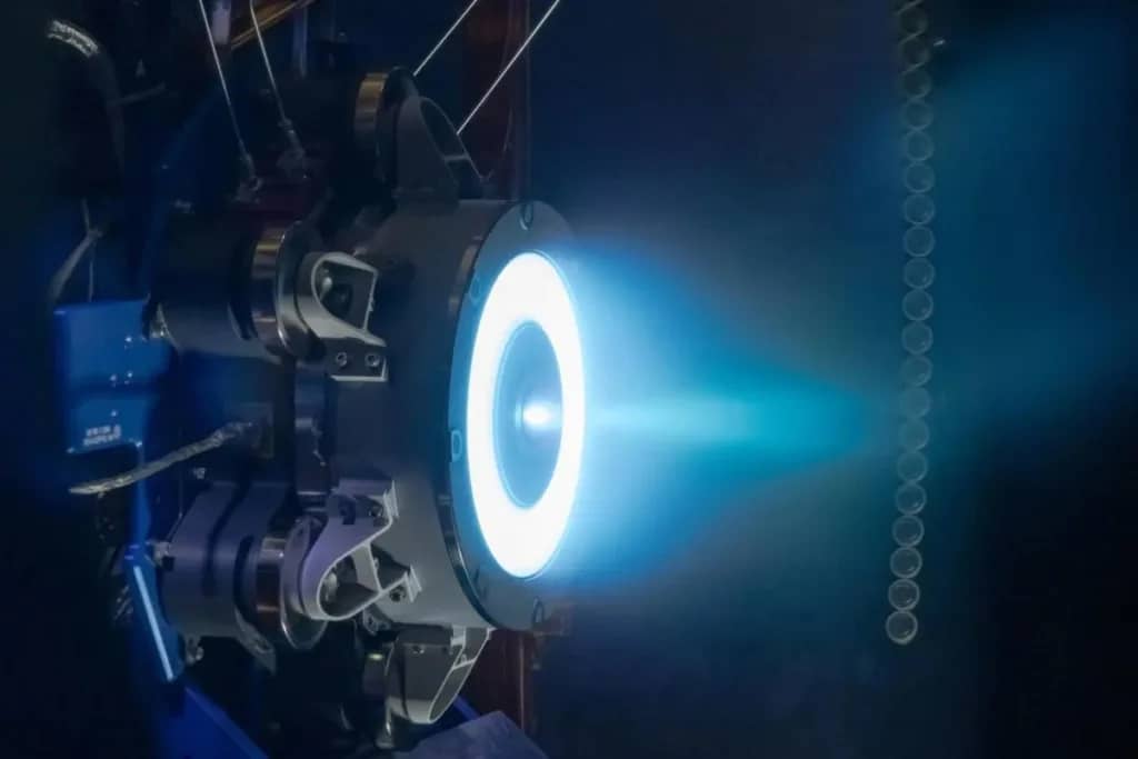 NASA випробовує новий потужний двигун для космічної станції Gateway