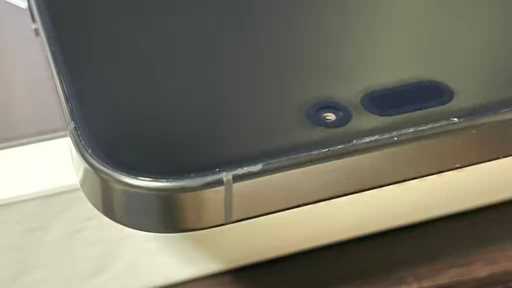 Користувачі повідомляють про браковані iPhone 16