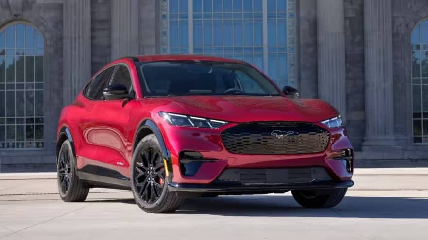 Ford готує зміни: електричний Mustang можуть зняти з виробництва