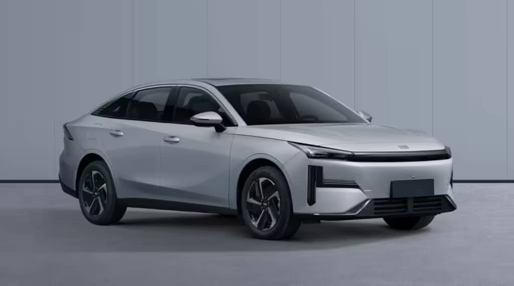 До виходу готовий новий седан Geely Galaxy L6