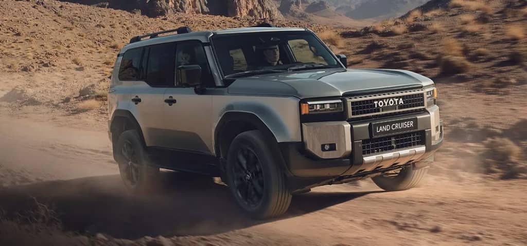 Toyota покаже Land Cruiser Base на початку січня