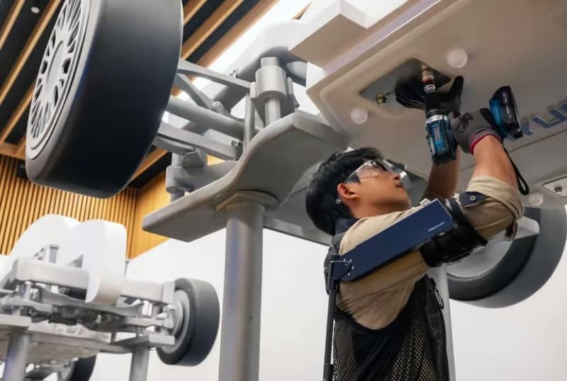 Представлено екзоскелет X-ble Shoulder, який допоможе не втомлюватися від роботи