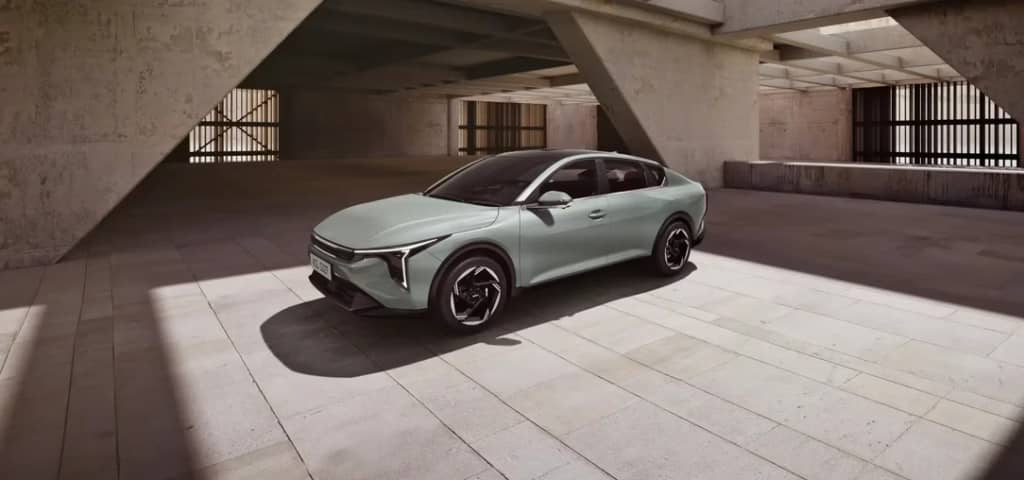 Представлений Kia K4 2025