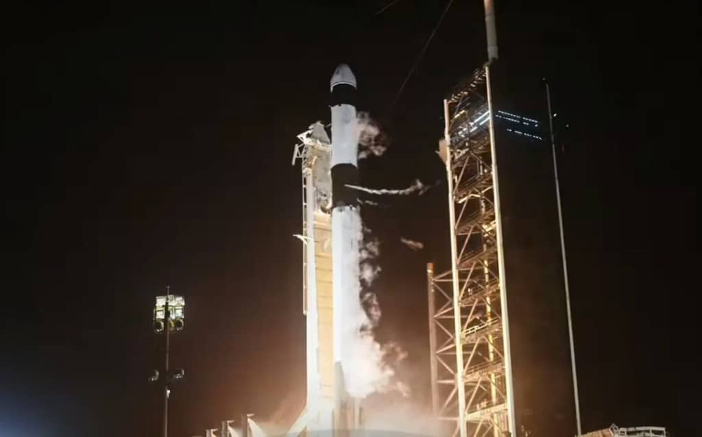 SpaceX запустила 28 супутників Starlink